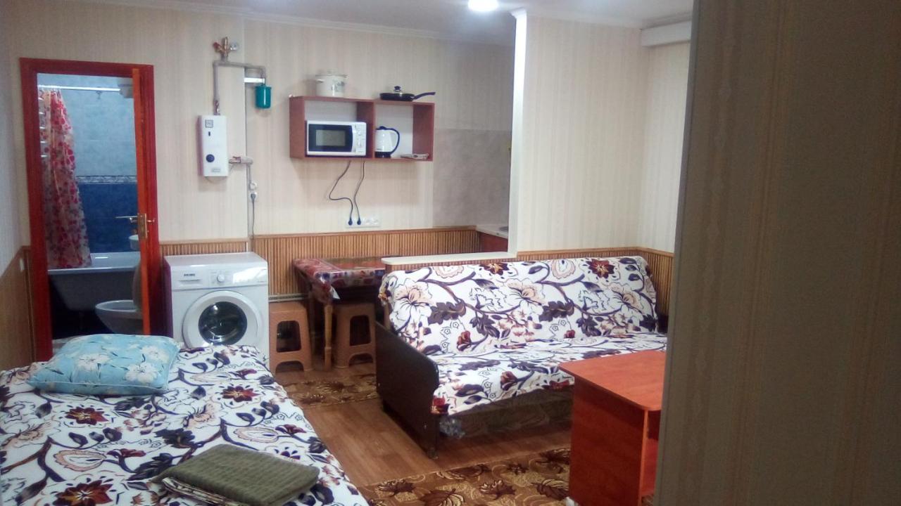 1-Я Слободская, 17А, Угол Проспекта Центрального, 3 Дивана, Wi-Fi, Отдельный Вход. Mykolajiw Exterior foto