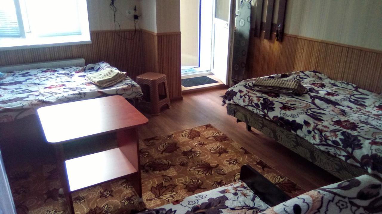 1-Я Слободская, 17А, Угол Проспекта Центрального, 3 Дивана, Wi-Fi, Отдельный Вход. Mykolajiw Exterior foto