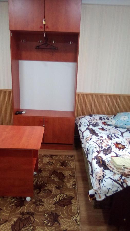 1-Я Слободская, 17А, Угол Проспекта Центрального, 3 Дивана, Wi-Fi, Отдельный Вход. Mykolajiw Exterior foto