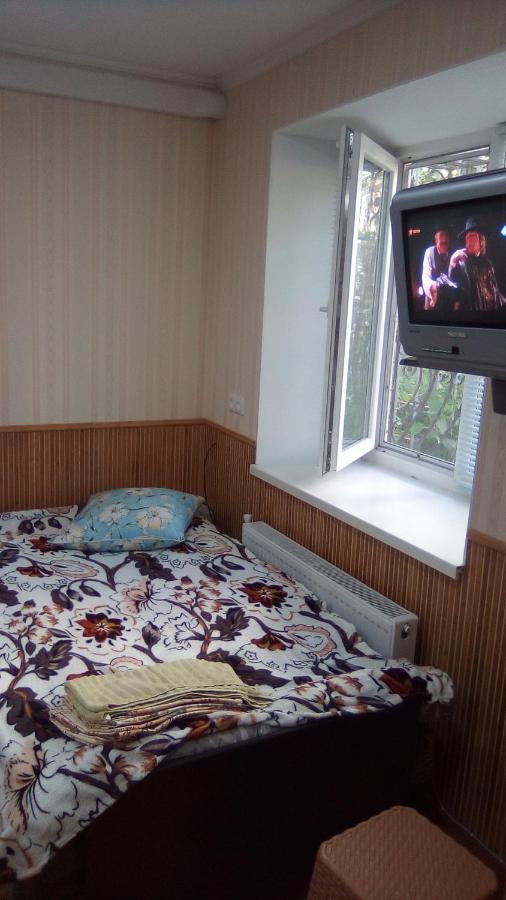 1-Я Слободская, 17А, Угол Проспекта Центрального, 3 Дивана, Wi-Fi, Отдельный Вход. Mykolajiw Exterior foto